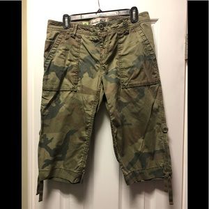 Camo Capris